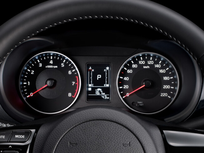 2.8-inch LCD Cluster